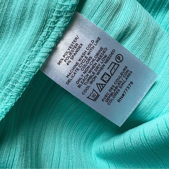 Ann Taylor ribbed knit halter top - Picture 5 of 8